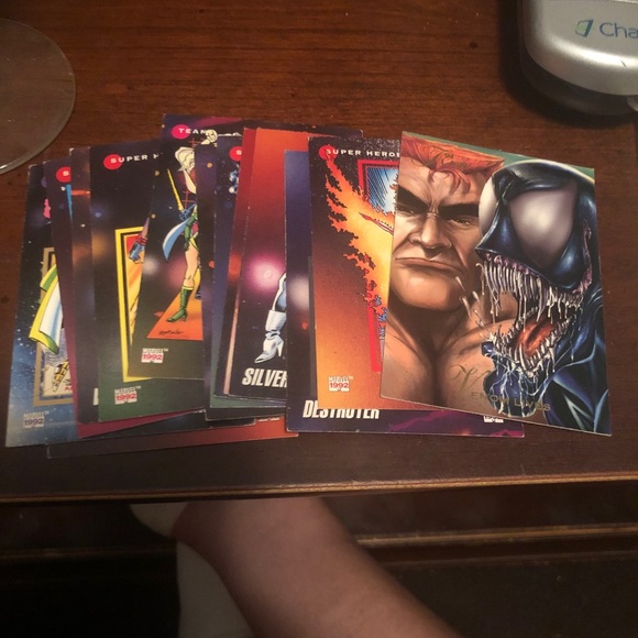 VINTAGE COMIC BOOKS AND COMIC CARDS NEW!! - Picture 7 of 8